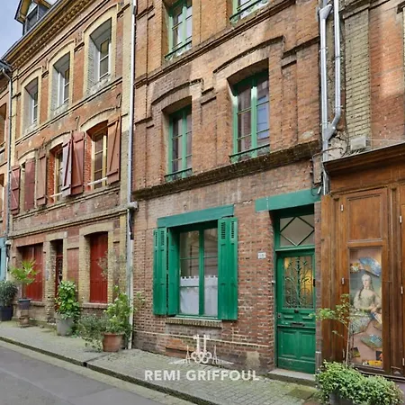 Сasa de vacaciones Le Coeur Townhouse Center 4 Guests *