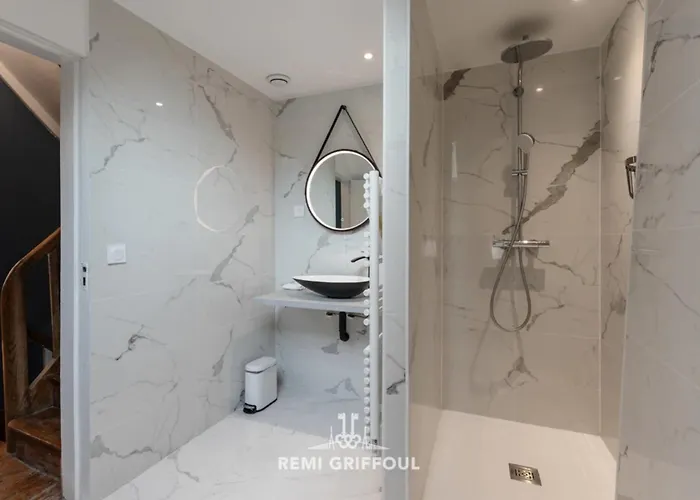 Сasa de vacaciones Le Coeur Townhouse Center 4 Guests *