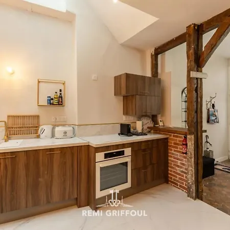 Сasa de vacaciones Le Coeur Townhouse Center 4 Guests *