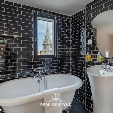Le Coeur Townhouse Center 4 Guests Σπίτι διακοπών *